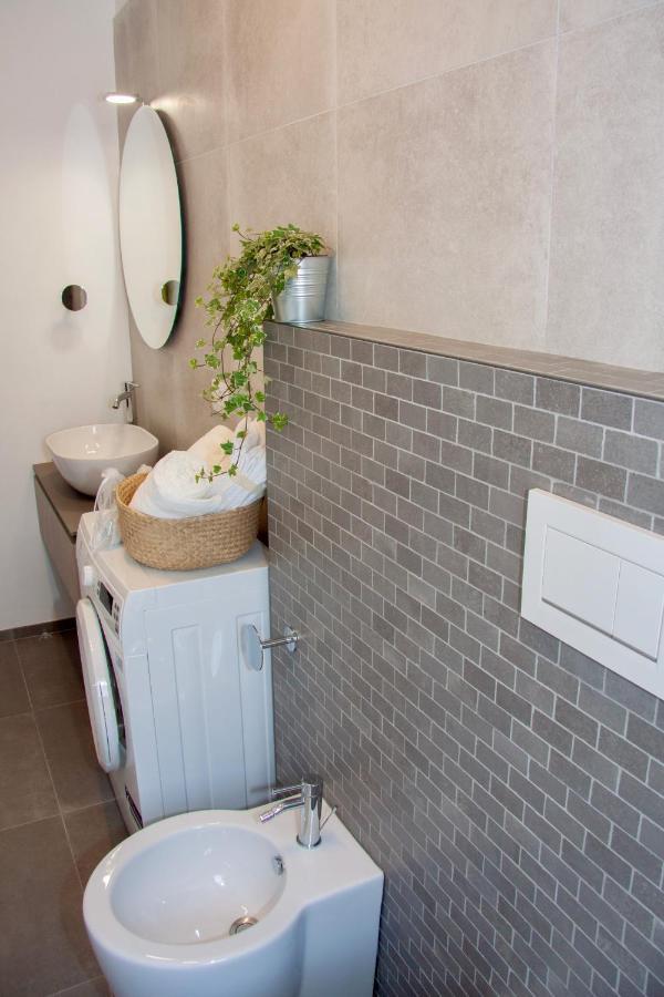 Residenza Palmina Apartman Rimini Kültér fotó
