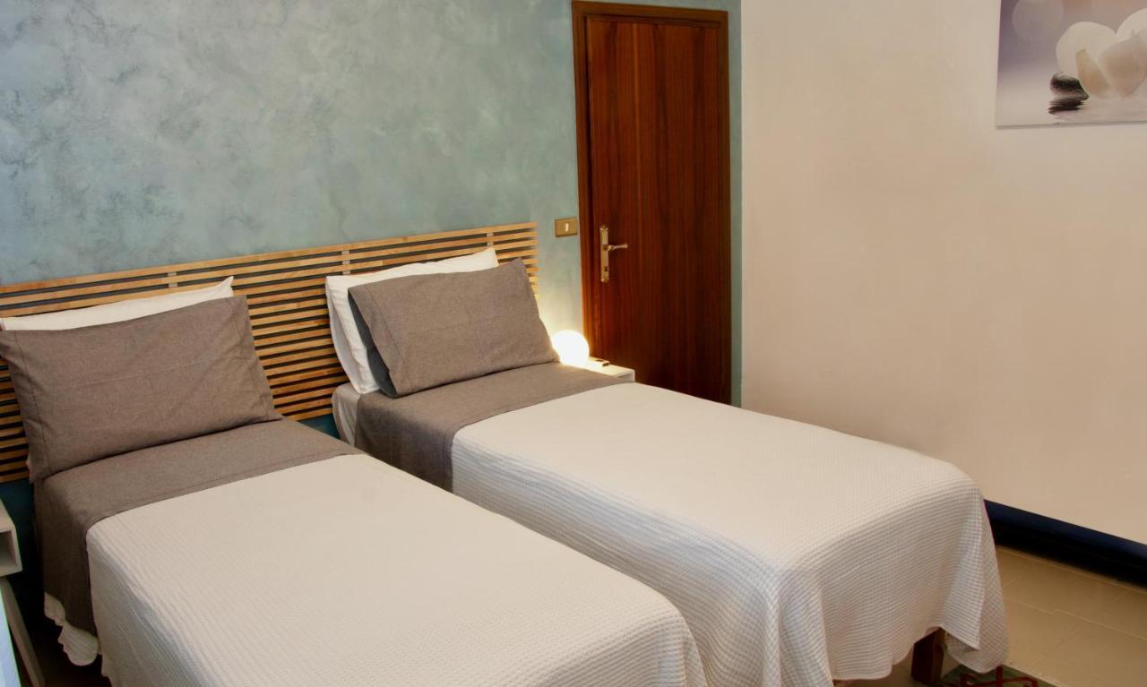 Residenza Palmina Apartman Rimini Kültér fotó